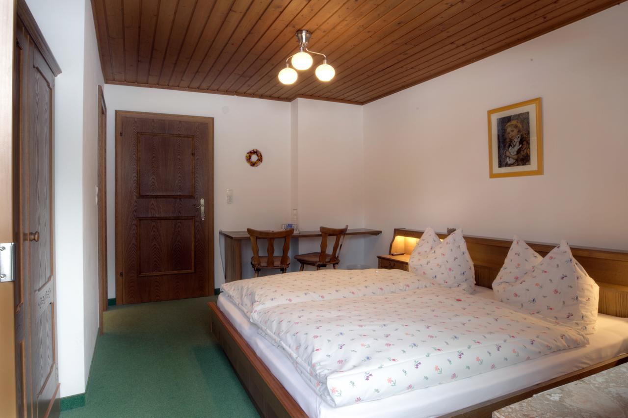 Pension Forsthof Maishofen Exterior photo
